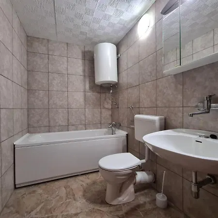 House 2120 Ferienhaus *